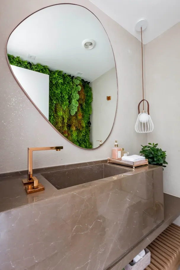 Aprenda como colocar o espelho orgânico na parede